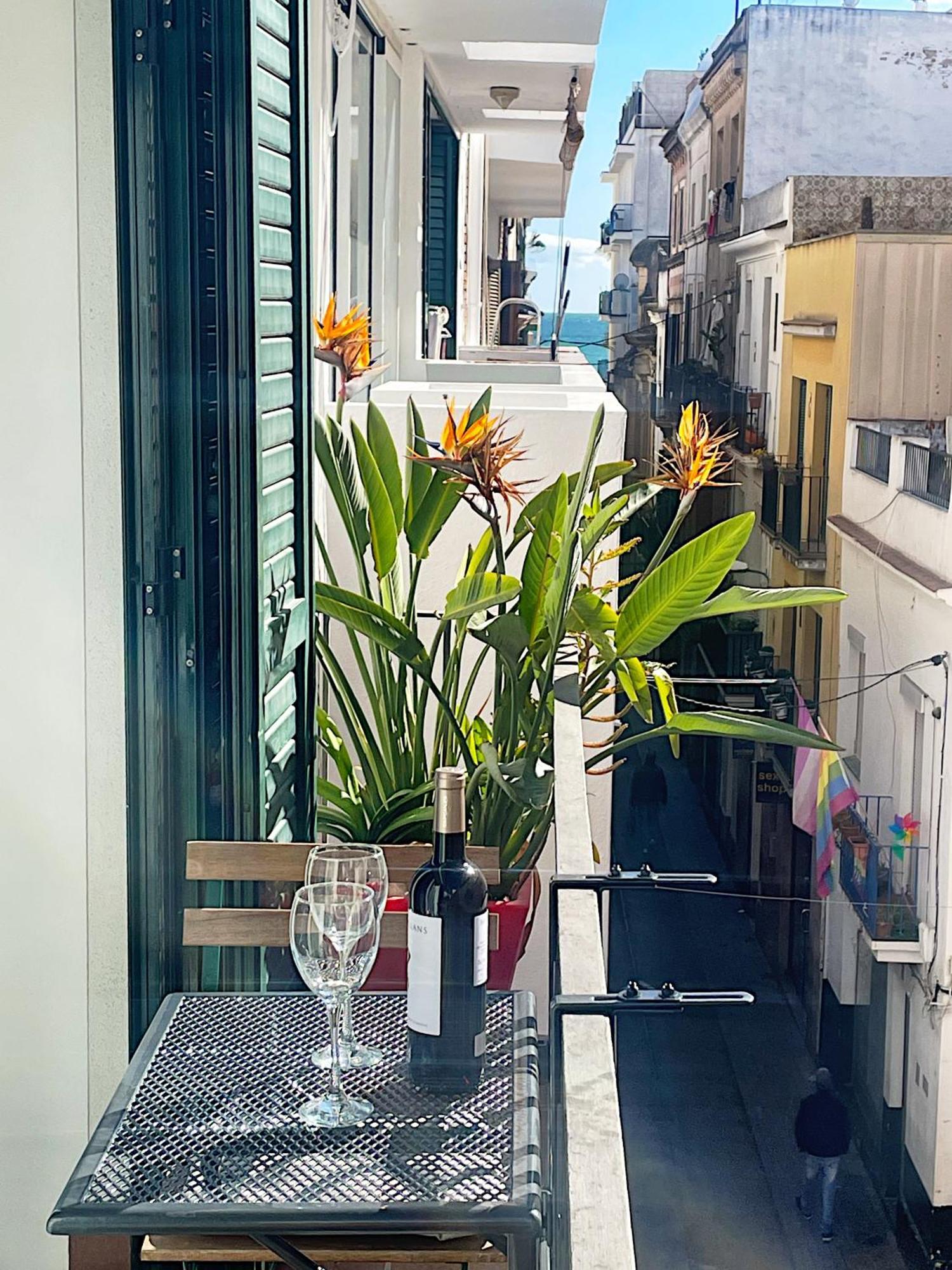 Abbott Apartment - 1 Min From The Beach - 100M2 - Sleeps 8 Sitges Luaran gambar